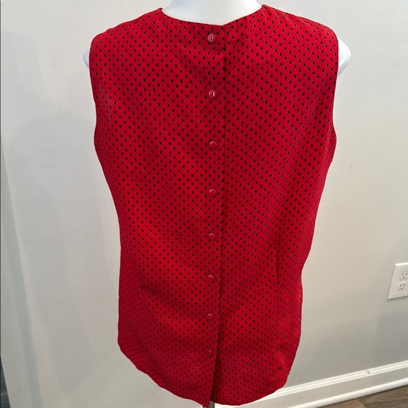 Rena Rowan for Saville 8 Petite Red Polka Dot Sleeveless Button Back Top - Picture 5 of 7